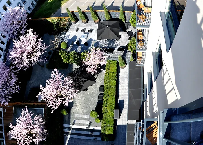 The George Hotel 4*